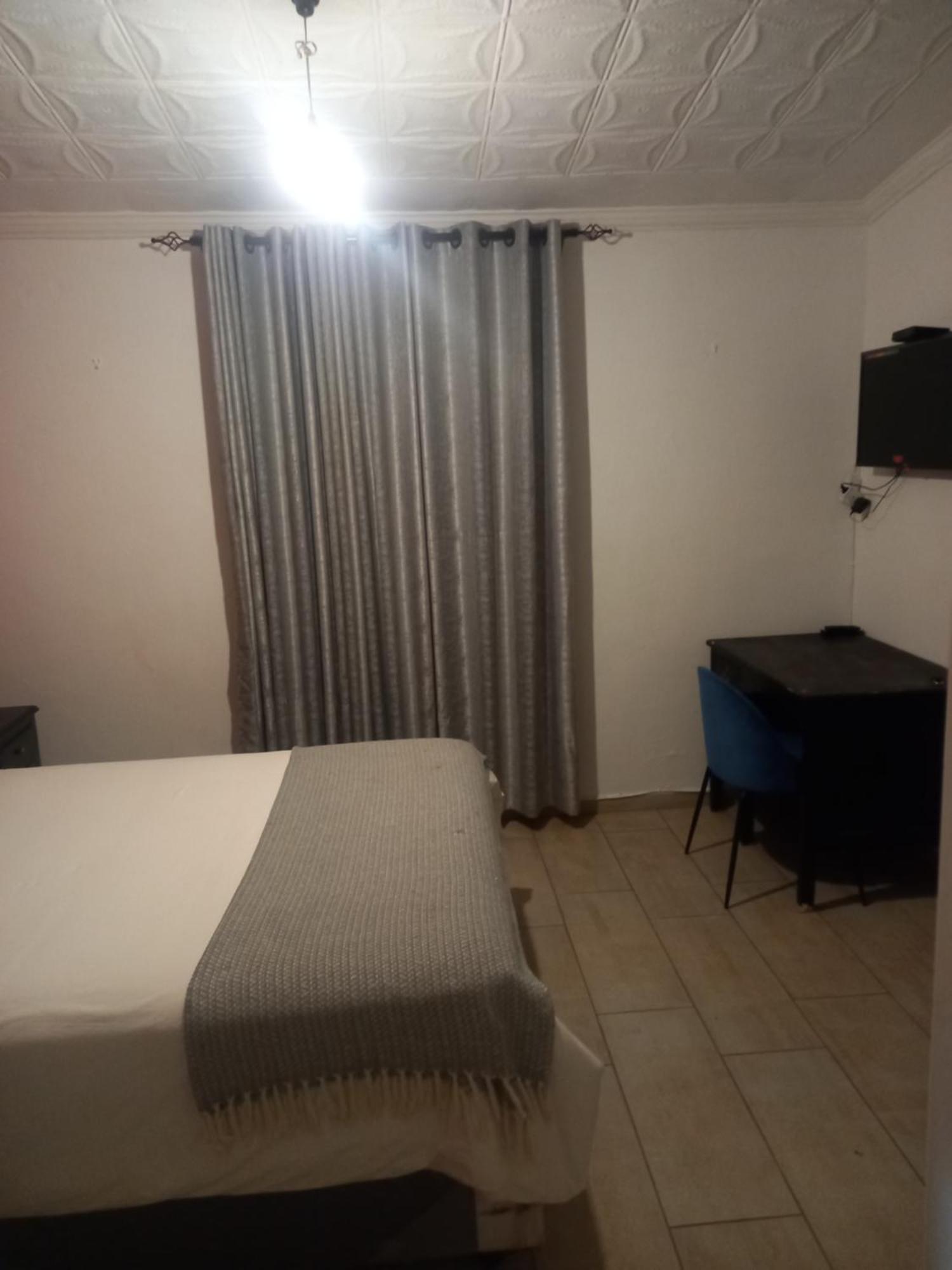 Choice Backpackers Lodge Bulawayo Buitenkant foto